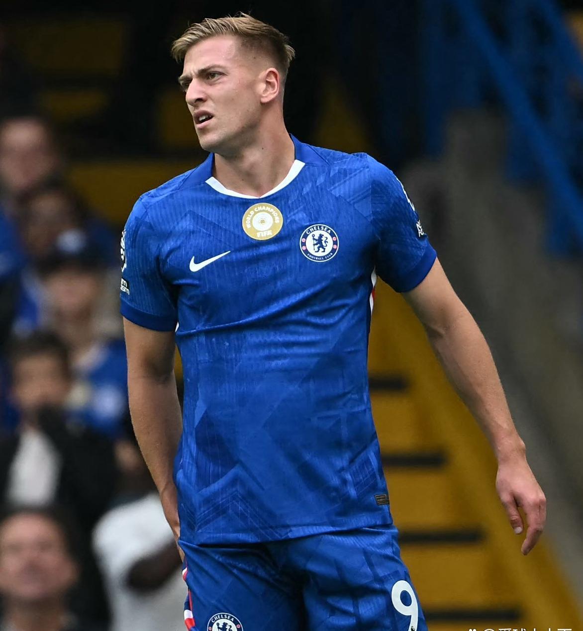 极速竞技-包含英超今夜再迎强敌，切尔西豪取连胜，主帅态度：目标明确，临场指挥获称赞的词条