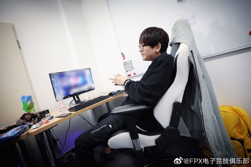 极速竞猜-关于Karsa迎来七赛季高光表现，DWG球迷沸腾！的信息